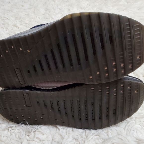 Men Shoes - Picture 8 of 8